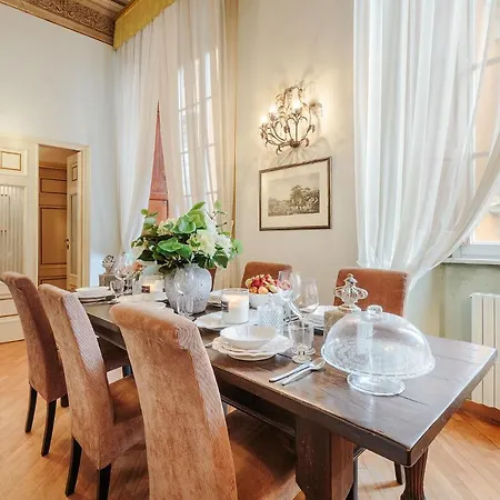 Apartamento Casa San Giovanni, Romantic With View Over A Church