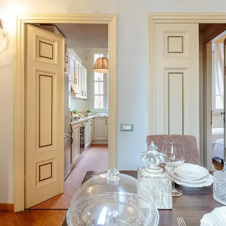 Casa San Giovanni, Romantic With View Over A Church Apartamento